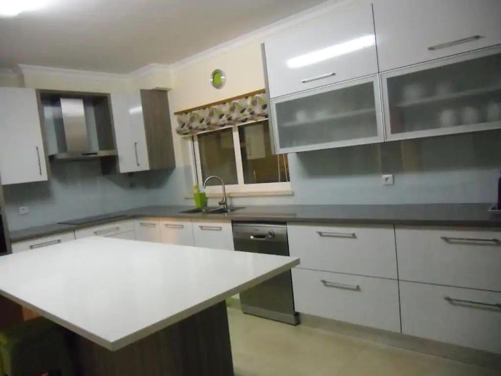 Casa Sao Bartolomeu - 5 Quartos Com Piscina ภายนอก รูปภาพ